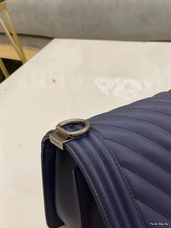 First Bag Ru CHANEL BOY BAG 25CM 0819